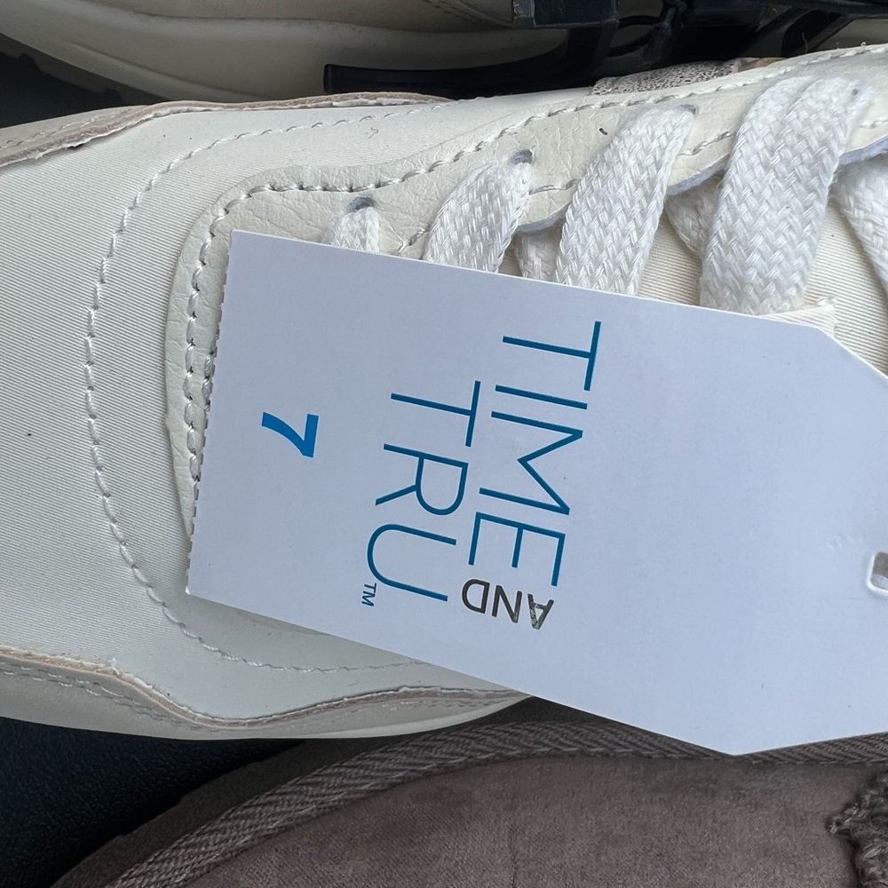 Time and Tru White and Tan Sneakers - Picture 3 of 7
